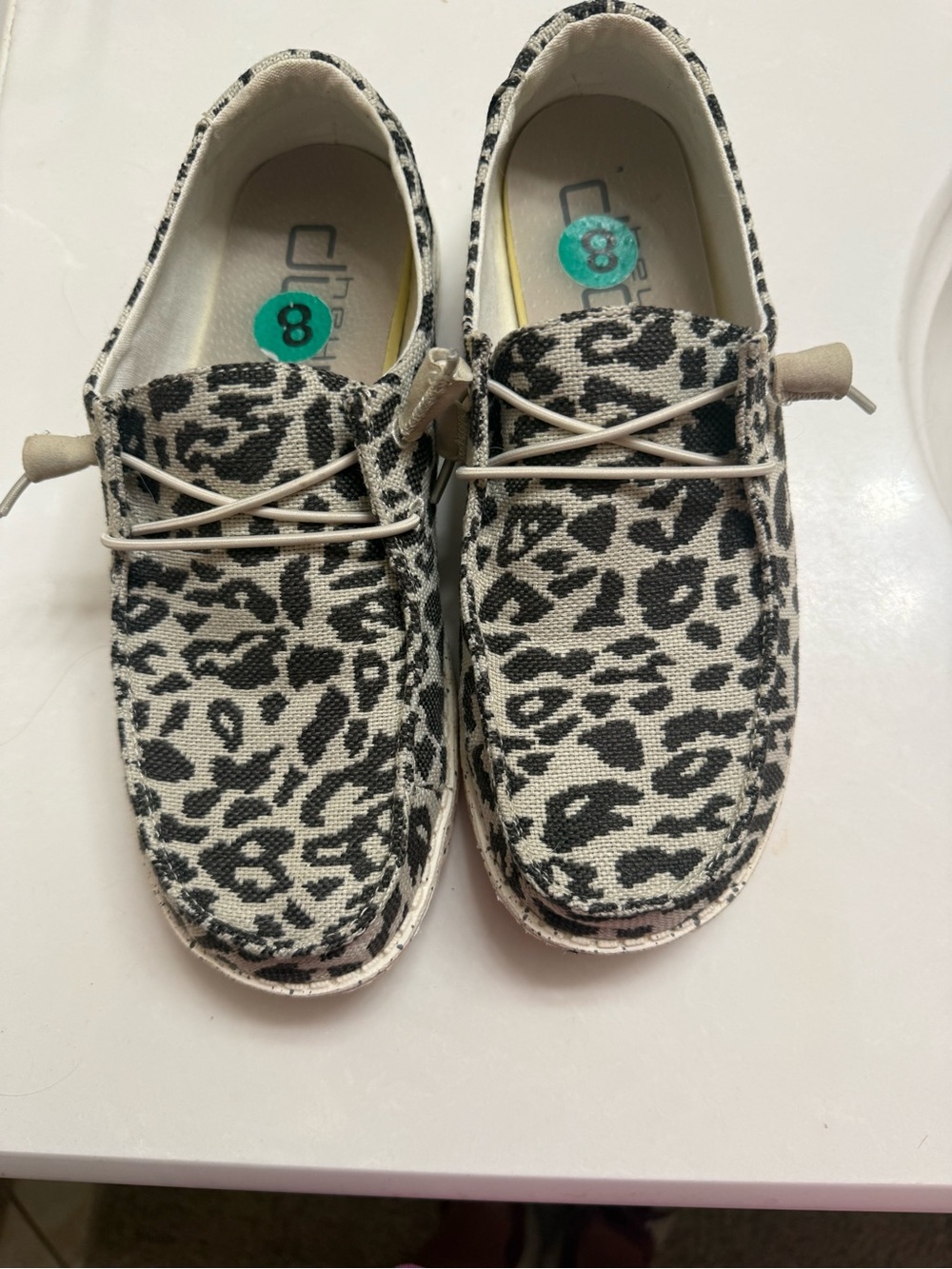 Women's Casual Slip-On Leopard Print Canvas Shoes - Gray & White